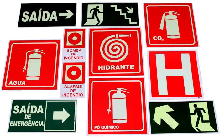 Como dimensionar sinalização de emergência distâncias e posicionamento